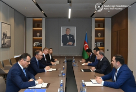 Canciller azerbaiyano informa al Representante Especial de la UE para el Cáucaso Sur sobre la situación en la región