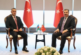 Ministro de Sanidad de Azerbaiyán mantuvo reuniones bilaterales con el Secretario General de la Organización de Estados Túrquicos