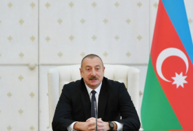  Presidente Ilham Aliyev felicita a los residentes reasentados en la ciudad de Fuzuli 