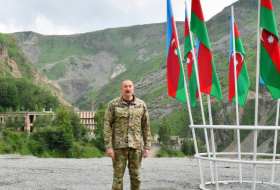  Presidente azerbaiyano asigna 80 millones de manats para obras de construcción, renovación y restauración en la ciudad de Kalbajar