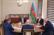 Comienza la reunión con los representantes de los armenios residentes en Karabaj