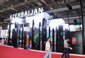 Azerbaiyán participa en la Exposición Internacional de Importaciones de China