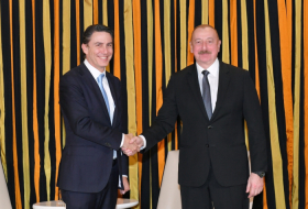  Presidente de Azerbaiyán se reúne con el Coordinador Presidencial Especial de EE.UU. en Múnich 