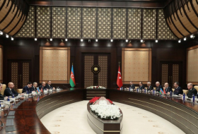  Ilham Aliyev y Erdogan tuvieron una reunión ampliada 