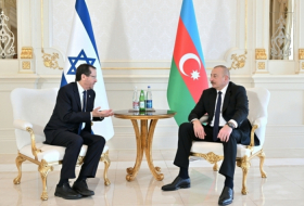   Isaac Herzog  : “Israel valora mucho las relaciones con Azerbaiyán  ”
