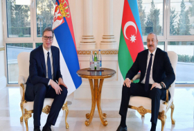  Presidente Ilham Aliyev felicita a su homólogo serbio 
