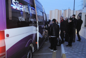   Otro grupo de desplazados internos se dirige a la ciudad de Fuzuli  