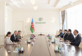  Azerbaiyán y el Reino Unido debaten la formación de un grupo de trabajo en agricultura 