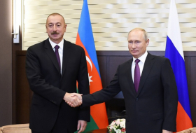  Ilham Aliyev felicitó a Vladimir Putin 