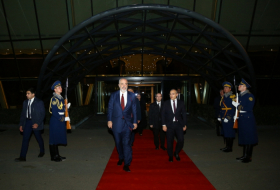   Finaliza la visita de trabajo del Primer Ministro albanés a Azerbaiyán  
