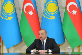   Presidente Ilham Aliyev informó a su homólogo kazajo sobre el proceso de negociación entre Azerbaiyán y Armenia  