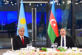  La recepción oficial se inició en honor del Presidente de Kazajistán 