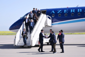 Comienza el viaje de los participantes del foro internacional a los territorios liberados de Azerbaiyán