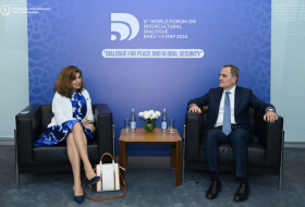 Se discutieron temas de la agenda de cooperación entre Azerbaiyán y la UNESCO