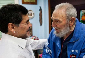 Maradona despide a Fidel: ‘Vengo a estar con mi segundo papá’