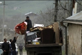 Los armenios se escapan de Naqorno Karabaj