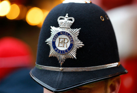Acusan de explotación sexual a más de 300 policías en el Reino Unido