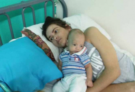 Una argentina da a luz en coma y conoce a su bebé 3 meses después