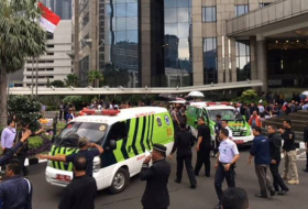 Un piso de la Bolsa de Valores de Indonesia colapsa dejando posibles víctimas fatales