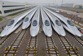 China pone en marcha ‘trenes bala’ de alta velocidad