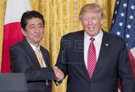 Shinzo Abe confirma su intención de reunirse con Putin en la cumbre de APEC en Perú