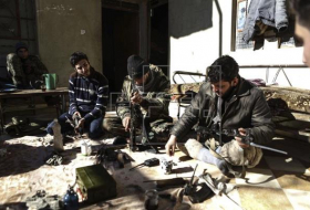 Varias facciones rebeldes sirias se fusionan frente a la exfilial de Al Qaeda