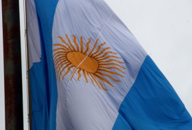 El riesgo país de Argentina sube un 9% y alcanza los 2.000 puntos