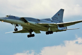 Un bombardero de EEUU se ejercita en atacar objetivos en un polígono de Corea del Sur