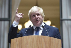 Boris Johnson reafirma su apoyo a la primera ministra Theresa May