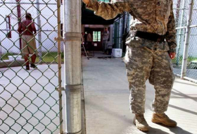 Corte de EEUU niega publicación de vídeos sobre alimentación forzosa en Guantánamo