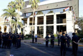 La crisis barre al ministro de Interior y al jefe de Policía de Paraguay