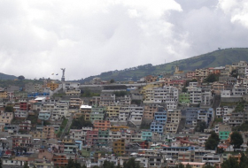Correa sube los impuestos en Ecuador para pagar la reconstrucción del seismo