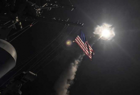 Estados Unidos ataca con misiles al régimen sirio