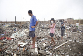 Ecuador, la vida entre escombros