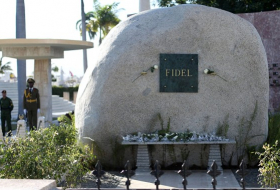 Escritor cubano residente en España siente “perplejidad existencial“ ante muerte de Fidel