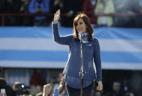 Expresidenta argentina gana elecciones primarias en Buenos Aires