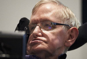 Hawking advierte que Trump puede convertir a la Tierra en Venus 