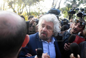 Grillo reclama que los italianos “deben votar lo antes posible“