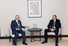 
Tuvo lugar el encuentro del presidente Ilham Aliyev, con el presidente de la compañía Lukoil