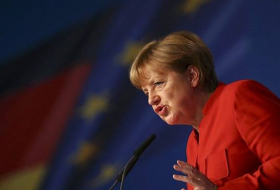 Merkel llama a los países del Golfo Pérsico a colaborar sobre Catar