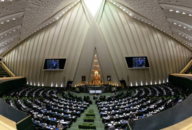 El Parlamento iraní aprueba un proyecto de ley para demandar a EEUU