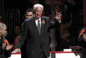 Muere el legendario jugador de hockey Gordon Howe 