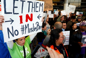 Partidario de Trump rechaza que el decreto migratorio sea una prohibición a los musulmanes