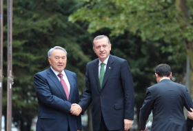 Nursultán Nazarbáyev se trasladará este viernes a Turquía