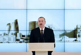  Ilham Aliyev el presidente de Azerbaiyán  participó en el foro en Alemania