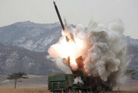 Tres de los 4 misiles lanzados por Pyongyang caen en la zona económica de Japón