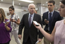 El Senado tumba la última vía de Trump contra Obamacare con el voto crucial de McCain
