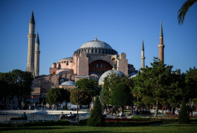 El rezo del Corán en Santa Sofía genera tensión entre Turquía y Grecia