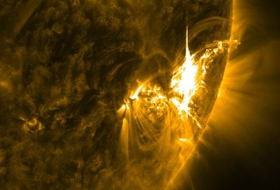 El SolUna protuberancia gigante aparece en el Sol