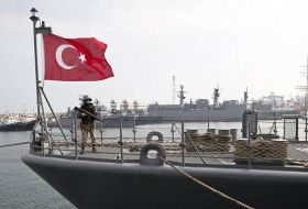 Político turco descarta que su país abandone la OTAN